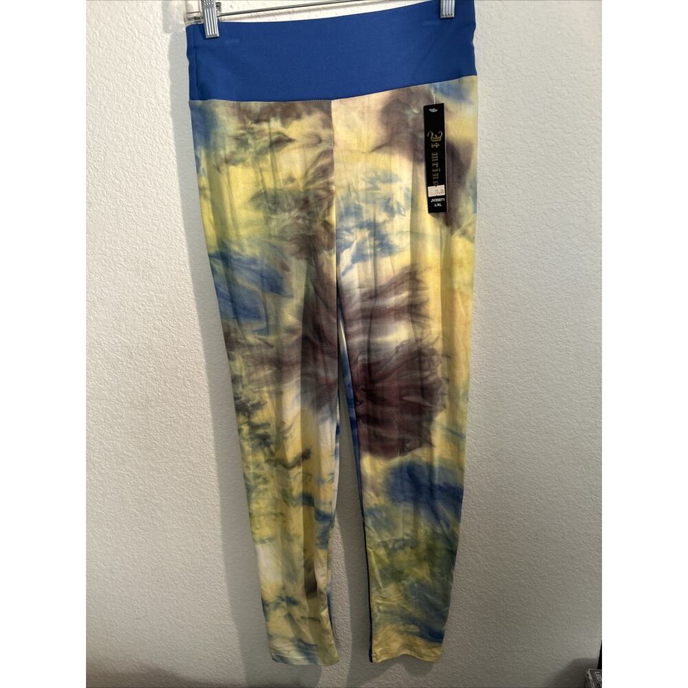 Women’s Multicolor Large/XL Leggings NWT Ft Mrino